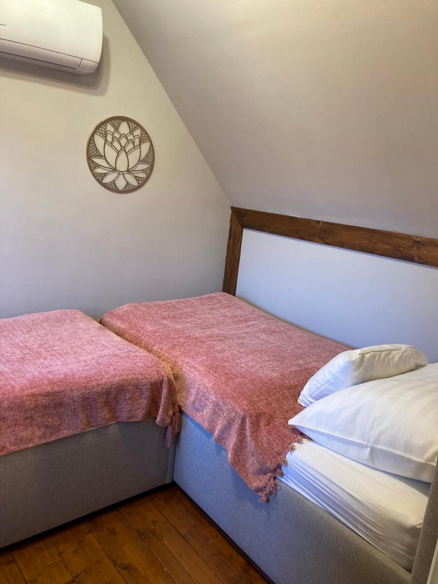 Aparthotel Zsoka Fogadoja Szentantalfa Esterno foto